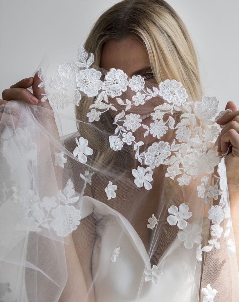 Floral dream long veil V6449 | Peter Trends Bridal